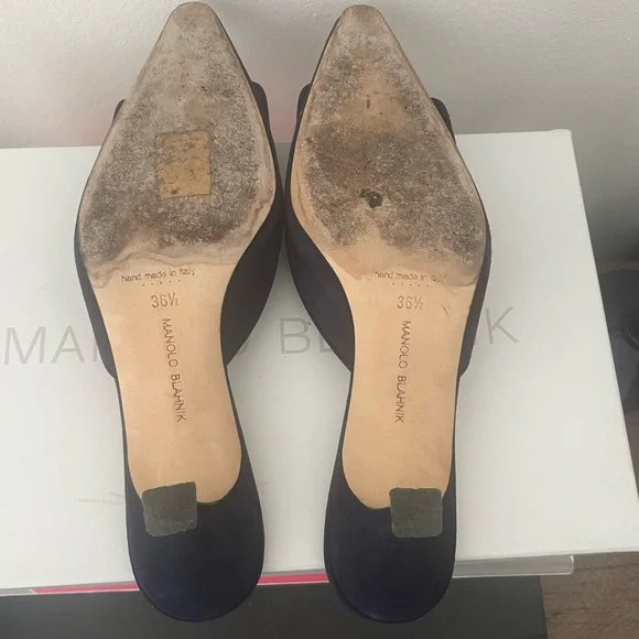 Manolo Blahnik Maysale Suede Navy Blue Kitten Heel Mules Size 36.5 - Picture 6 of 9